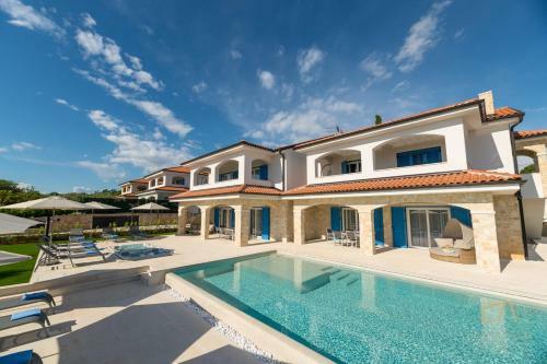 Hostal Luxury Apartments Loma