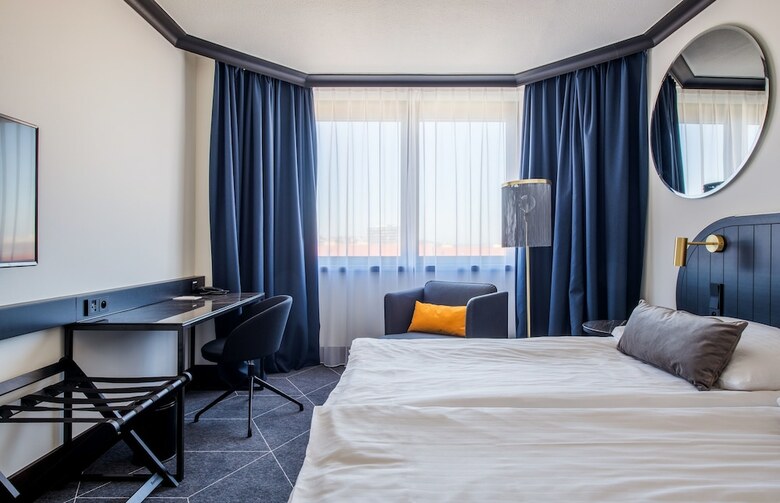 Hotel Diplomat