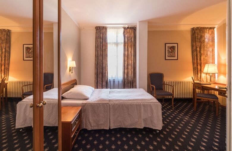 Pytloun Old Armoury Hotel Prague, Star� Zbrojnice