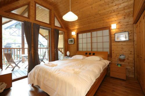 Villa Big Bear Chalets & Apartments