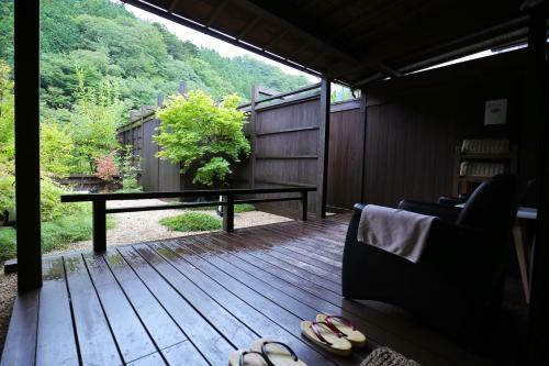 Tokiwasure-no-yado Yoshimoto