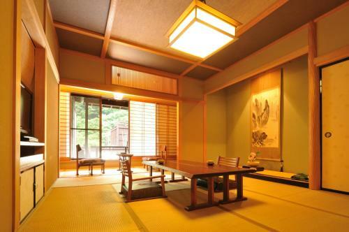Tokiwasure-no-yado Yoshimoto