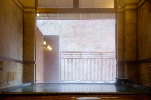 Tokiwasure-no-yado Yoshimoto