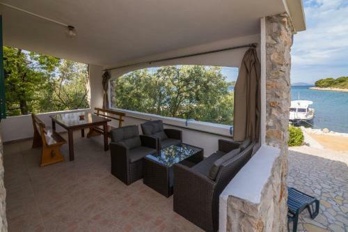 House Dionis