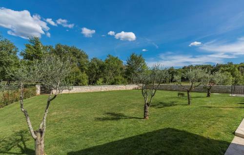 Villa Gardenia With Pool, Garden And Jacuzzi