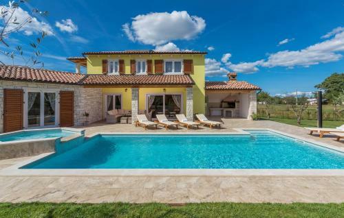 Villa Gardenia With Pool, Garden And Jacuzzi