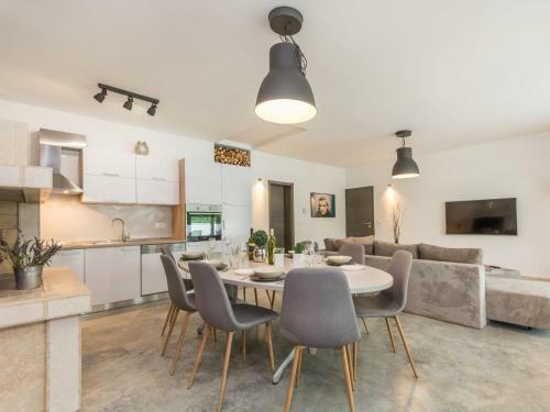 Holiday Home Villa Danica
