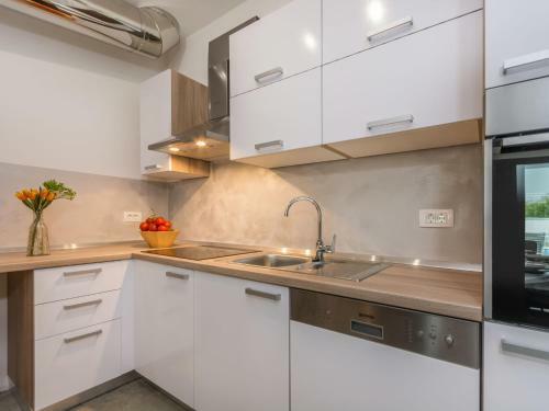 Holiday Home Villa Danica