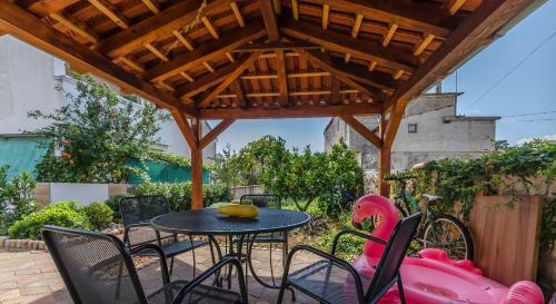 Apartment And Room Ilija