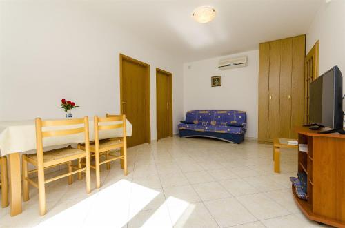Apartments Krusica