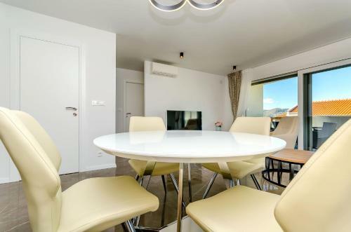 Apartments Crystal Luxury