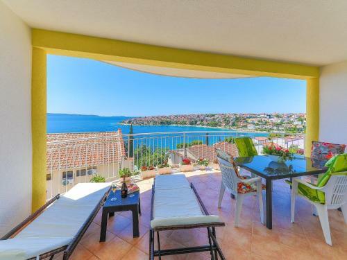 Villa With Private Pool And Sea View