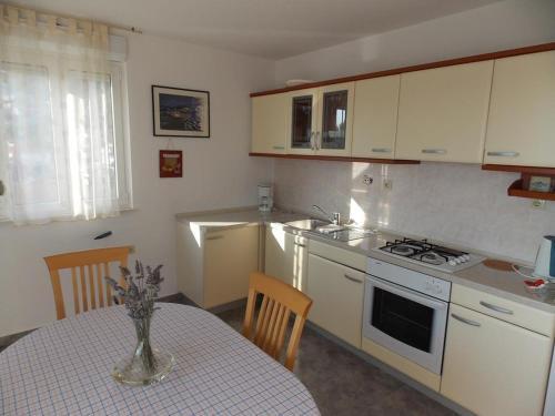 Apartmenthouse Trogir (4236)