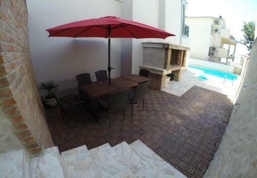 Apartment Marinela-with Pool