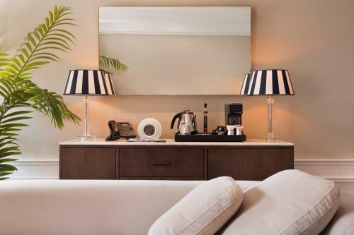Hotel Brown Beach House & Spa