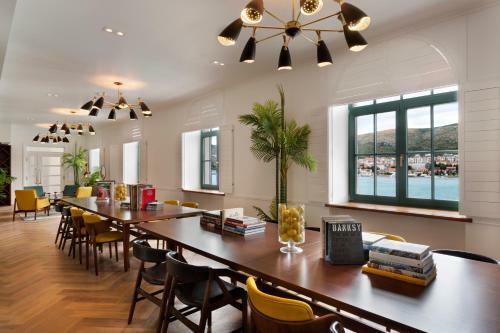 Hotel Brown Beach House & Spa