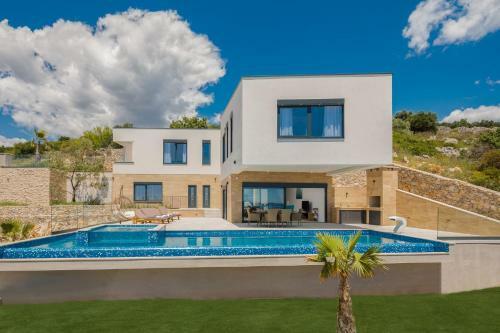 Luxury Villa Gold Pearl With Pool