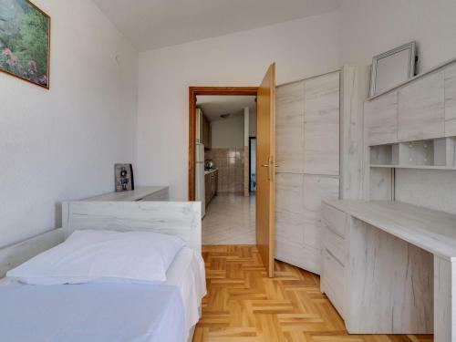 Apartment Lucija Near Trogir