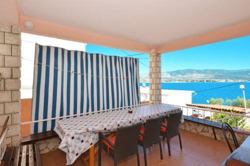 B - Apartment With Terrace With The Sea View