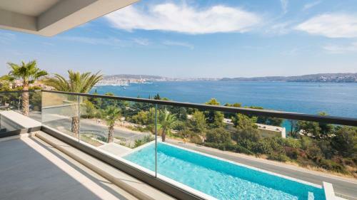 Ultraluxury Villa Elyzeum With Heated Pool