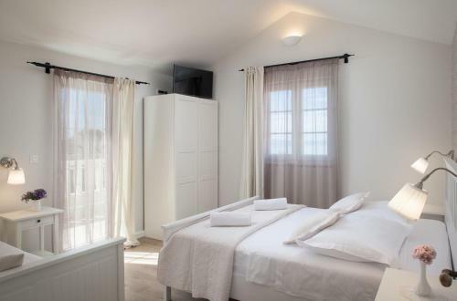 Villa Roko A Luxury Villa In Tucepi, Heated Pool