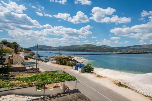 Apartments Marbe-sea View