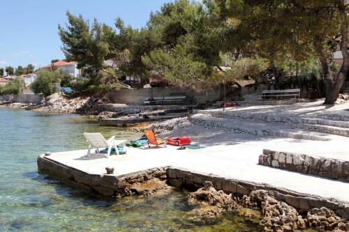 Remarkable 2-bed Apartment In Arbanija