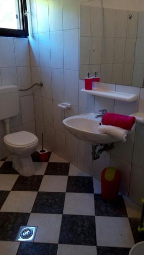 Remarkable 2-bed Apartment In Arbanija