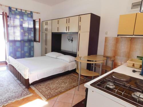 Apartments Lado - 230 M From Sea