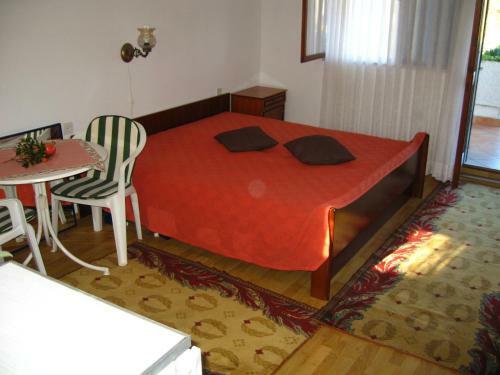 Apartments Lado - 230 M From Sea