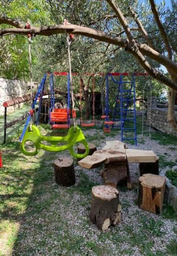 Apartments Antisa - With Playground