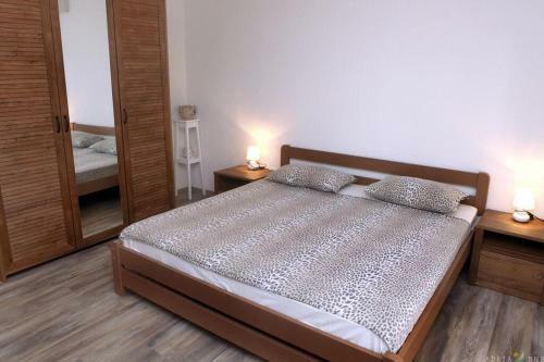Modern Apartment By Umag Sea