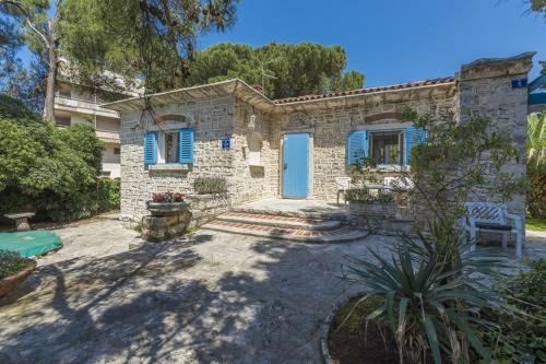Villa Delfina