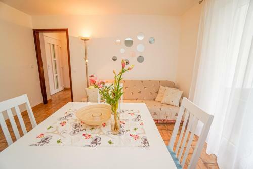 Hostal Apartments Maslina