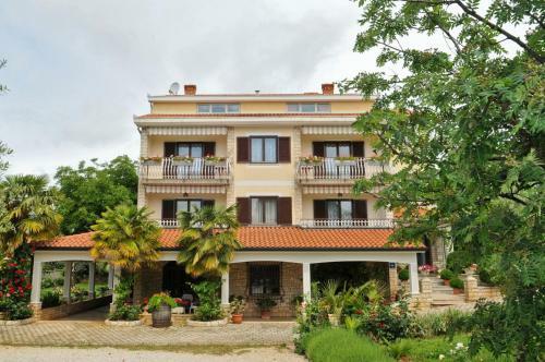 Hostal Haus Liliana