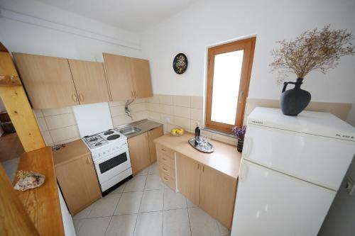Hostal Kne? Mali I?