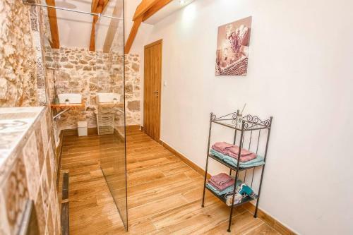 Heritage House With Heated Pool Vrime