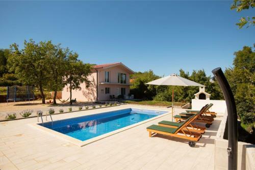 Villa Elizabeta Near Imotski, Private Pool