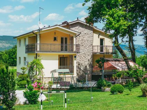 Charming Holiday Home In Grubine With Pool