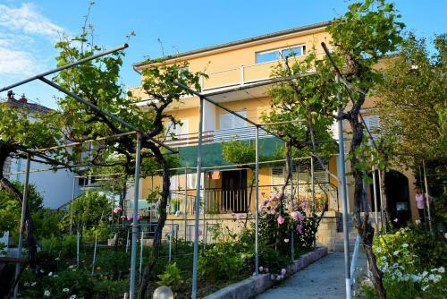 Ziza Apartment