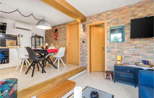 Stunning Home In Rab W/ 1 Bedrooms
