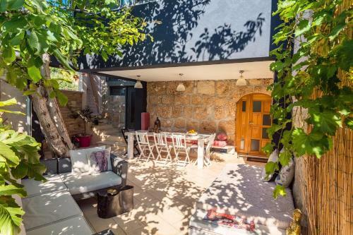 Villa Casa Del Mar In Stani?i With Sea Views