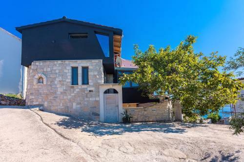 Villa Casa Del Mar In Stani?i With Sea Views
