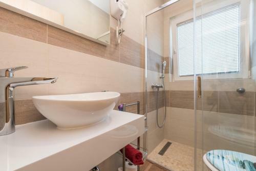 Hostal Apartments Tomo - Open Pool