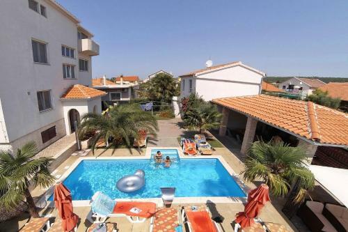 Hostal Apartments Tomo - Open Pool
