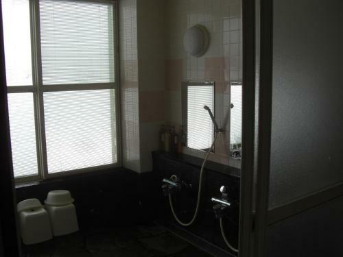 Hotel Akakura Yours Inn