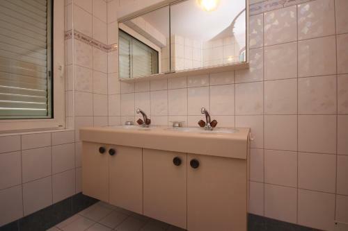 Apartamento Holiday Home 193470