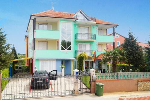 Apartamento Holiday Home 193470