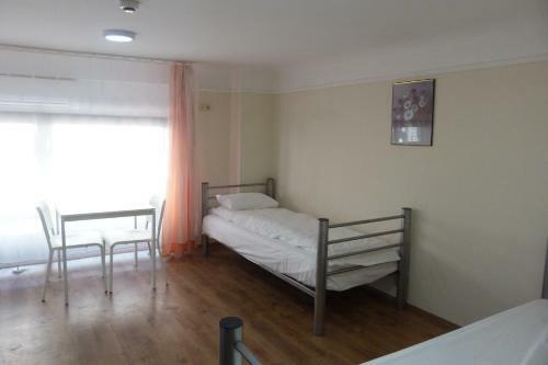 Center Hostel And Guest House