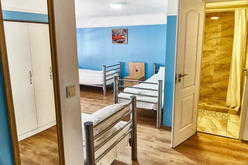 Center Hostel And Guest House
